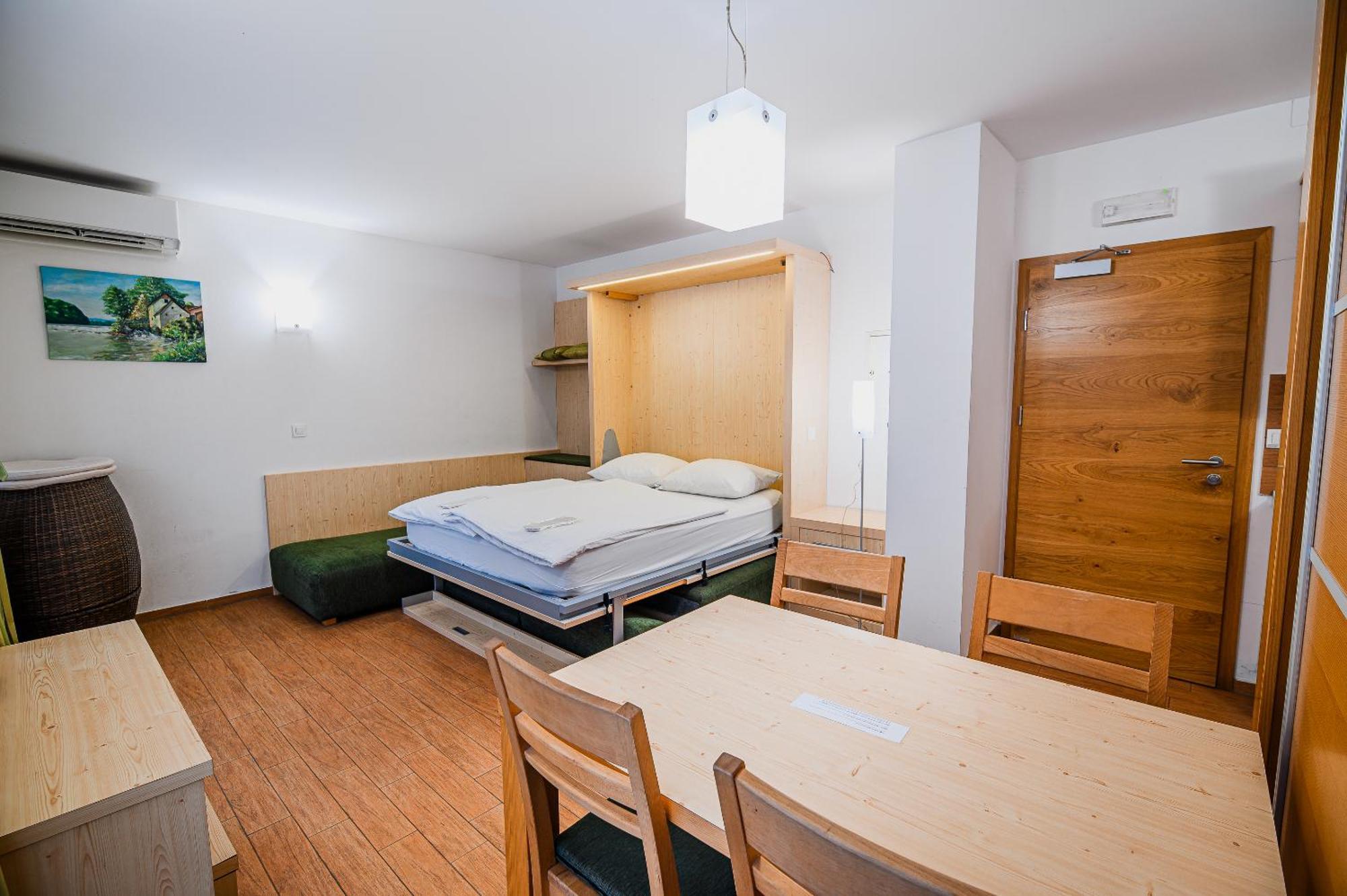Apartments Maleric With Indoor Pool And Wellness Dragatuš Rom bilde