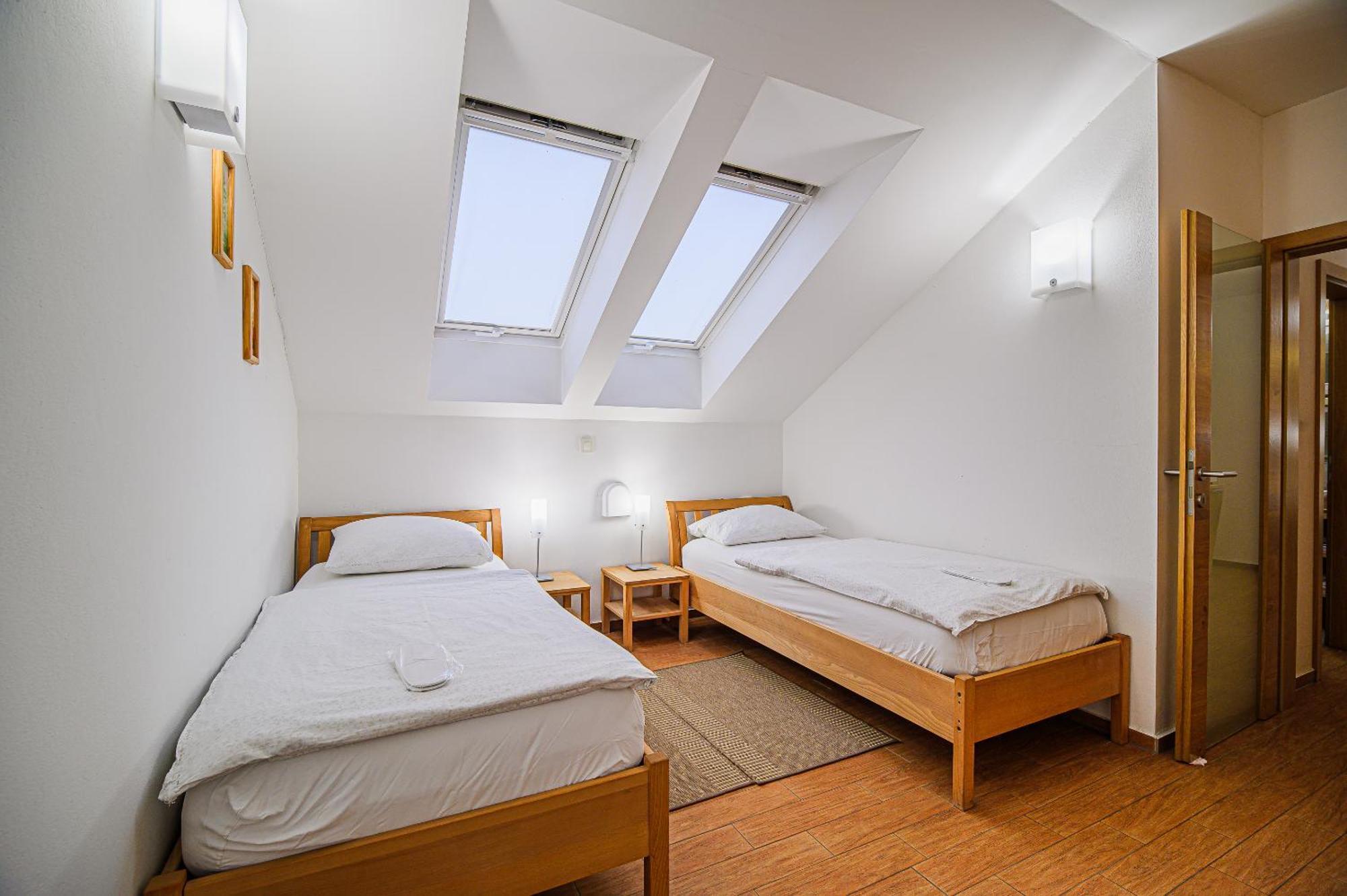 Apartments Maleric With Indoor Pool And Wellness Dragatuš Rom bilde