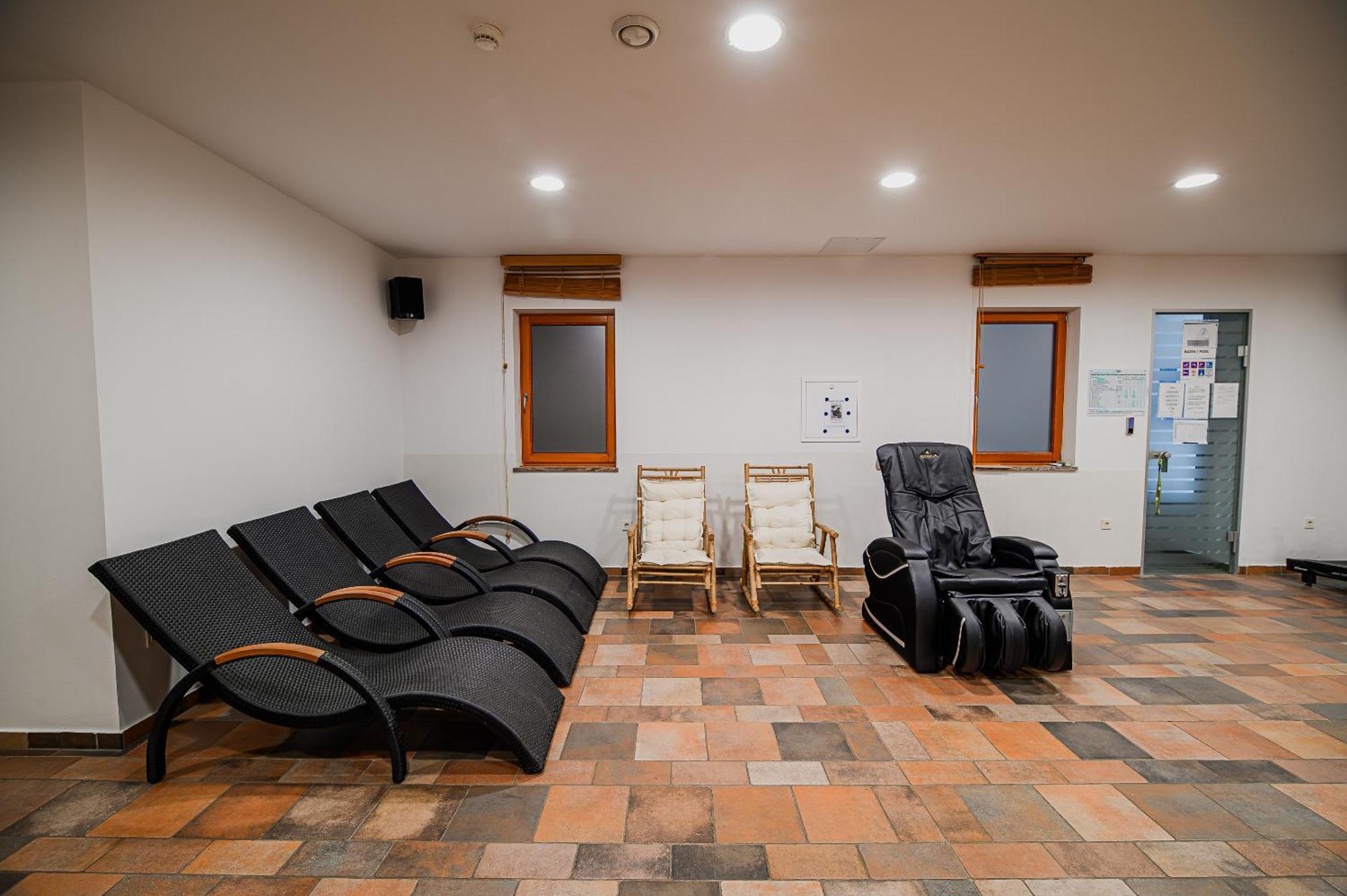 Apartments Maleric With Indoor Pool And Wellness Dragatuš Eksteriør bilde