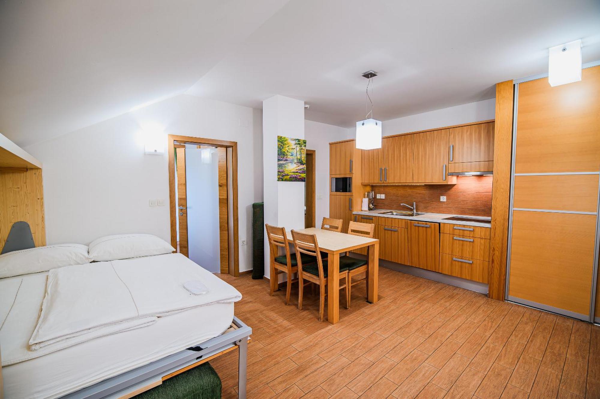 Apartments Maleric With Indoor Pool And Wellness Dragatuš Rom bilde