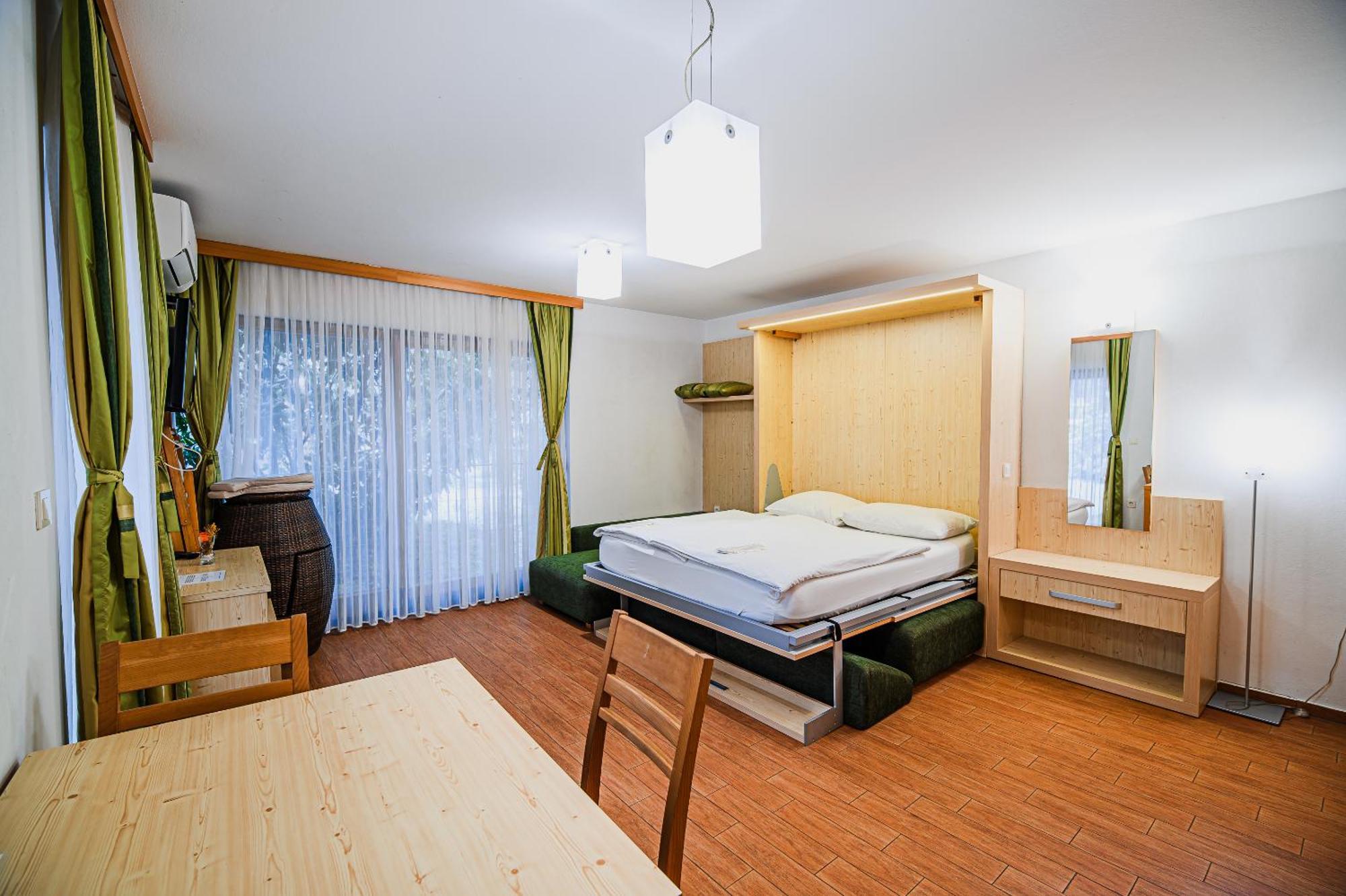 Apartments Maleric With Indoor Pool And Wellness Dragatuš Rom bilde